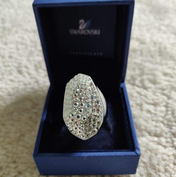 Swarovski crystal ring - Picture 2 of 7